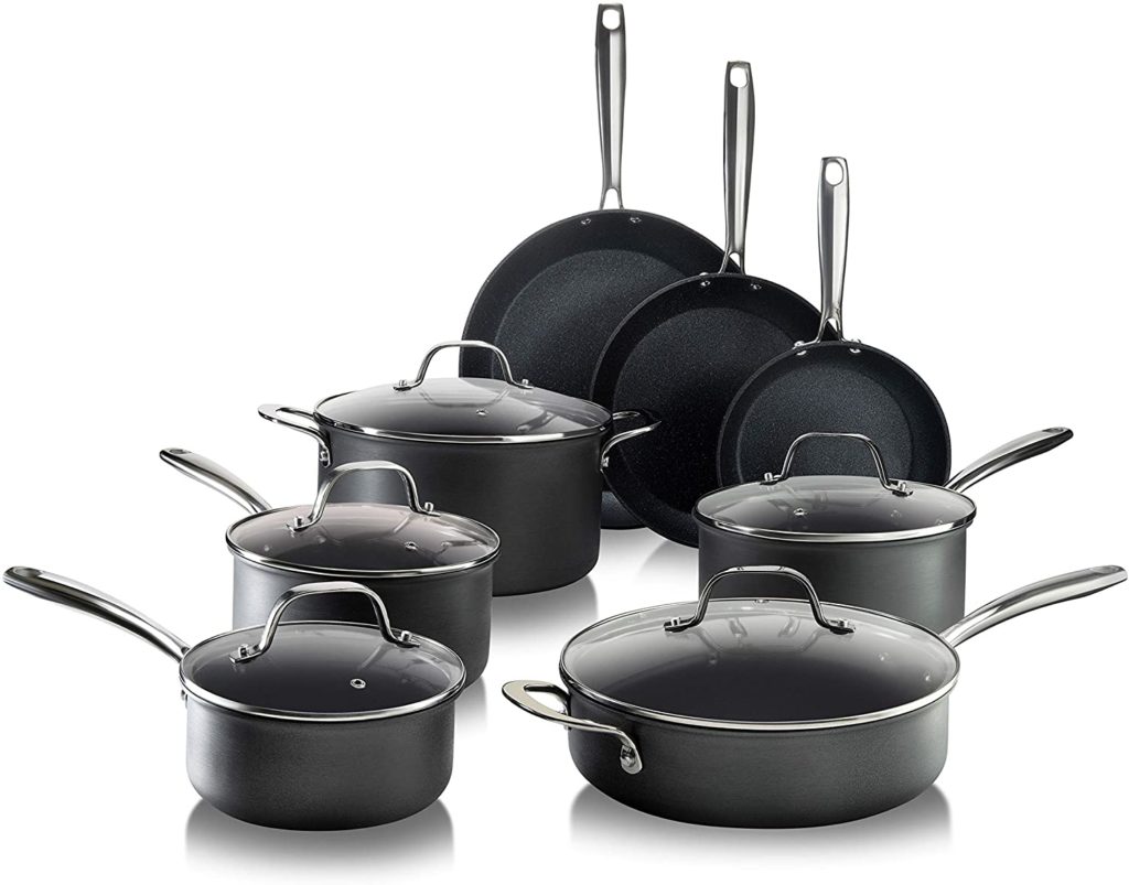 set of eight black coloured pans Cookware Sets for Gas Stoves